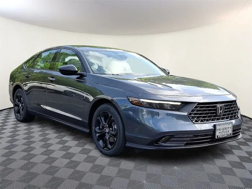 2025 Honda Accord 1.5T SE photo 1