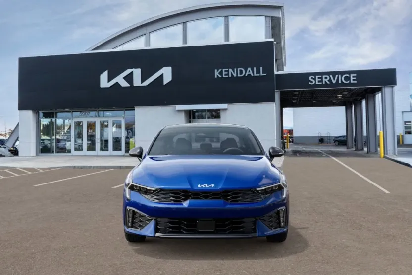 2026 Kia K5 GT-Line photo 1