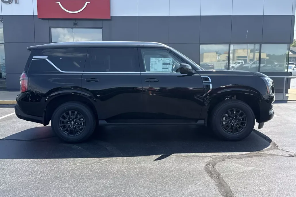 2025 Nissan Armada SV photo 1