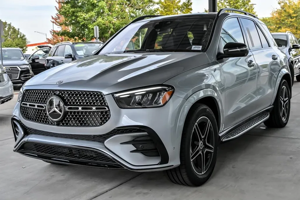 2026 Mercedes Benz GLE 450 4MATIC photo 1