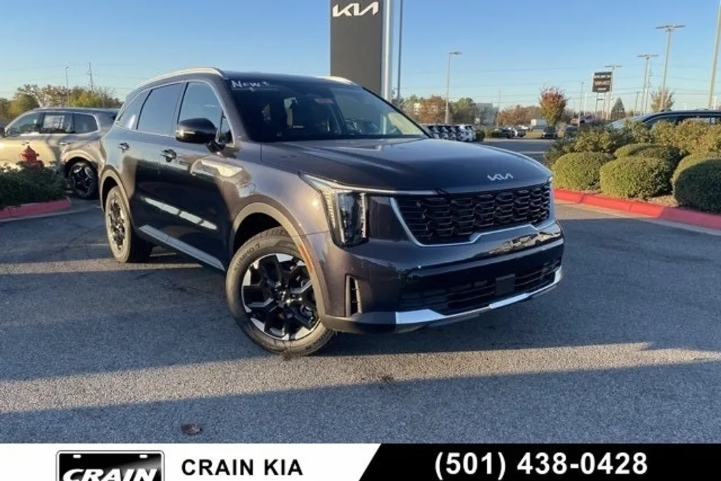 2025 Kia Sorento S photo 1