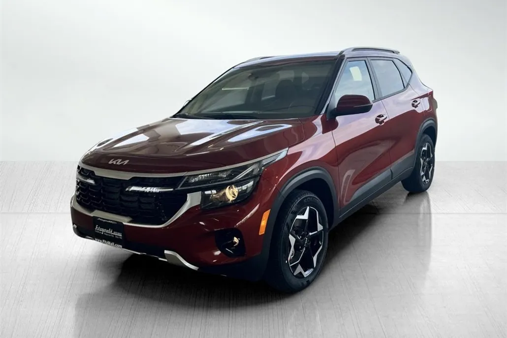 2025 Kia Seltos S photo 1