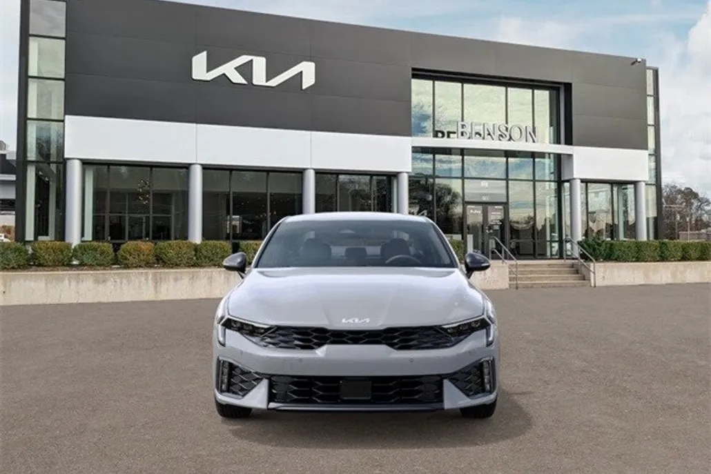 2026 Kia K5 GT-Line photo 1