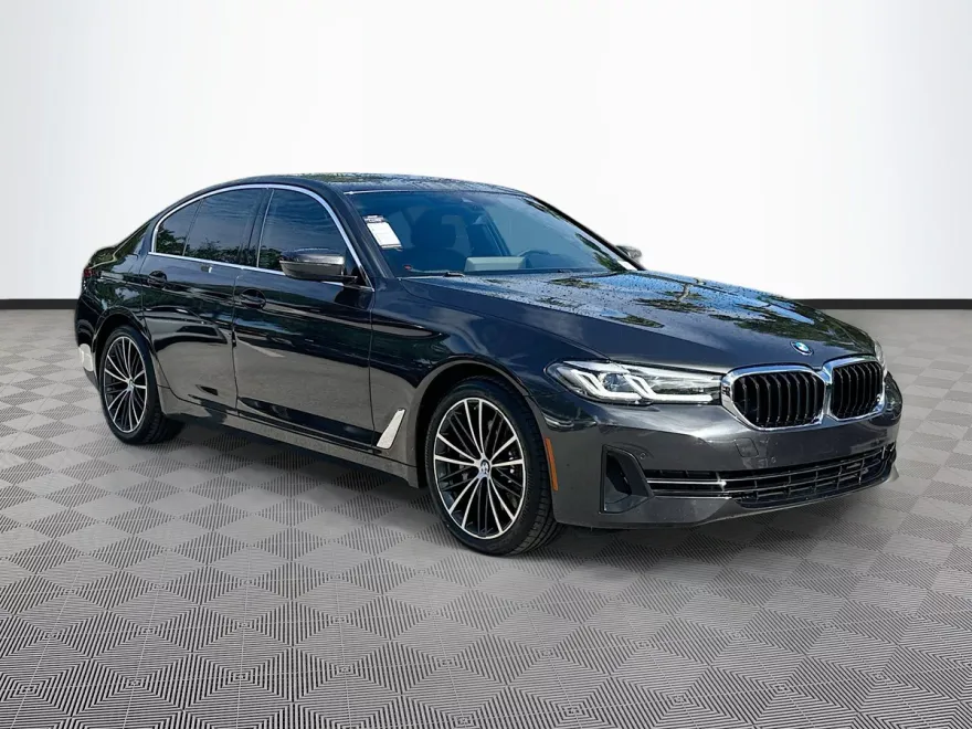 2022 Bmw 530i photo 1