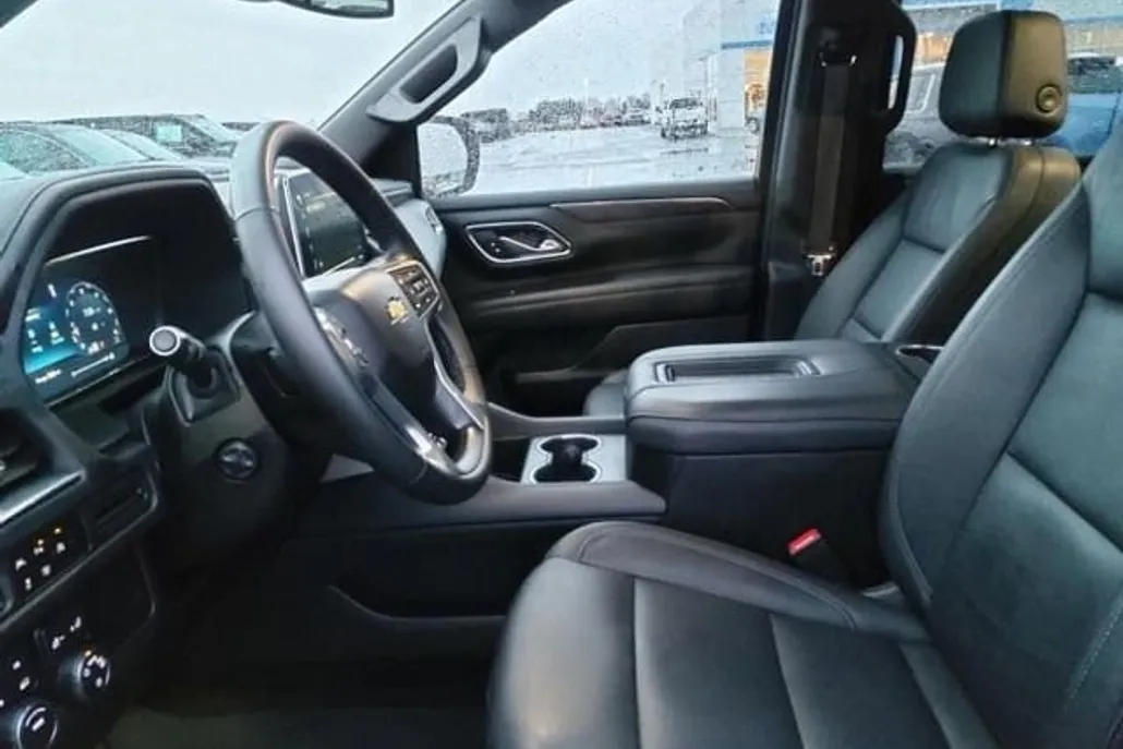 2024 Chevrolet Tahoe LT photo 1