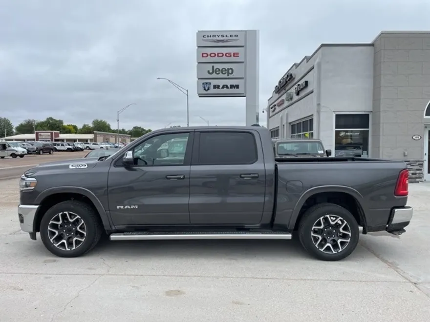 2025 Ram 1500 Laramie photo 1