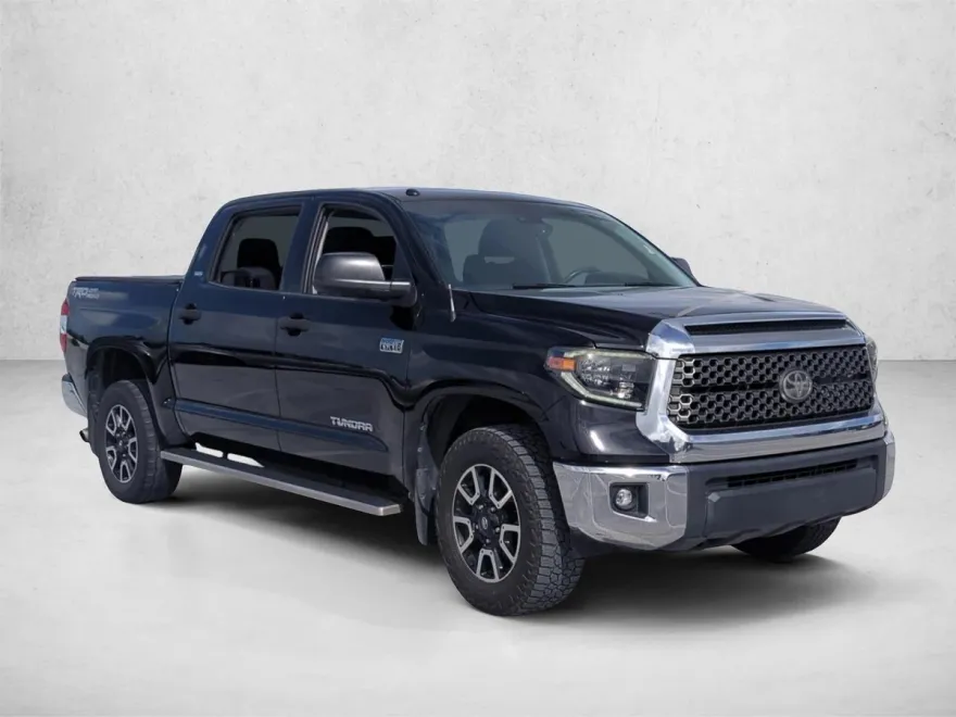 2019 Toyota Tundra SR5 CrewMax photo 1