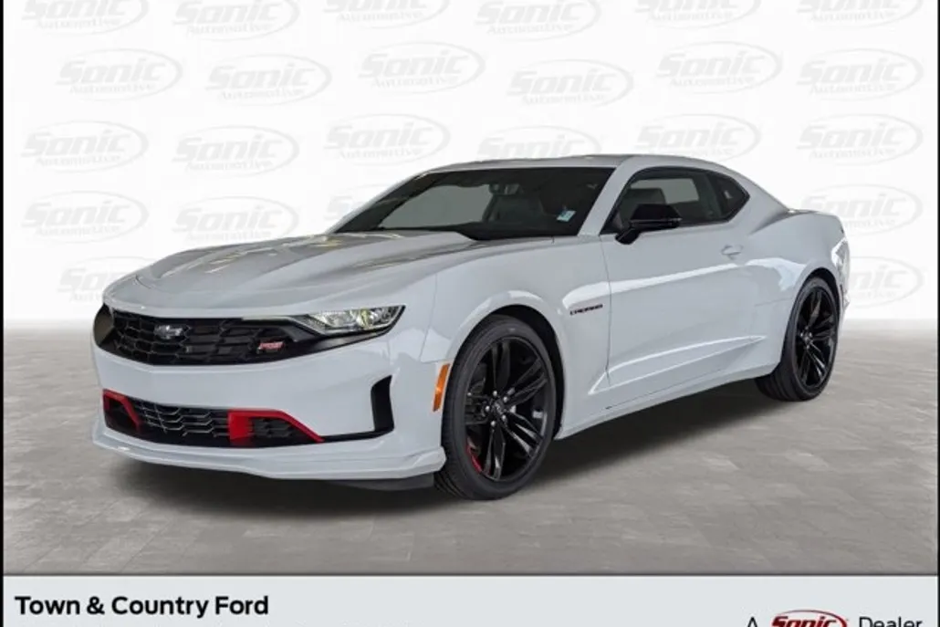 2023 Chevrolet Camaro 3LT photo 1