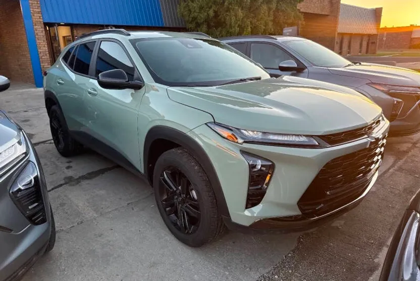 2025 Chevrolet Trax ACTIV photo 1