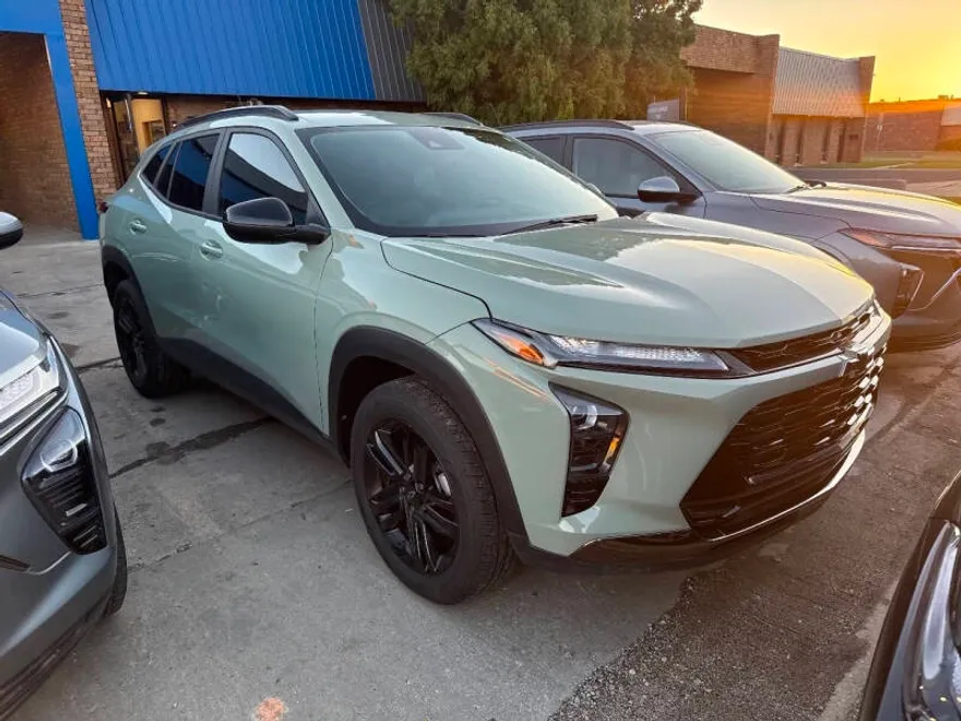 2025 Chevrolet Trax ACTIV photo 1