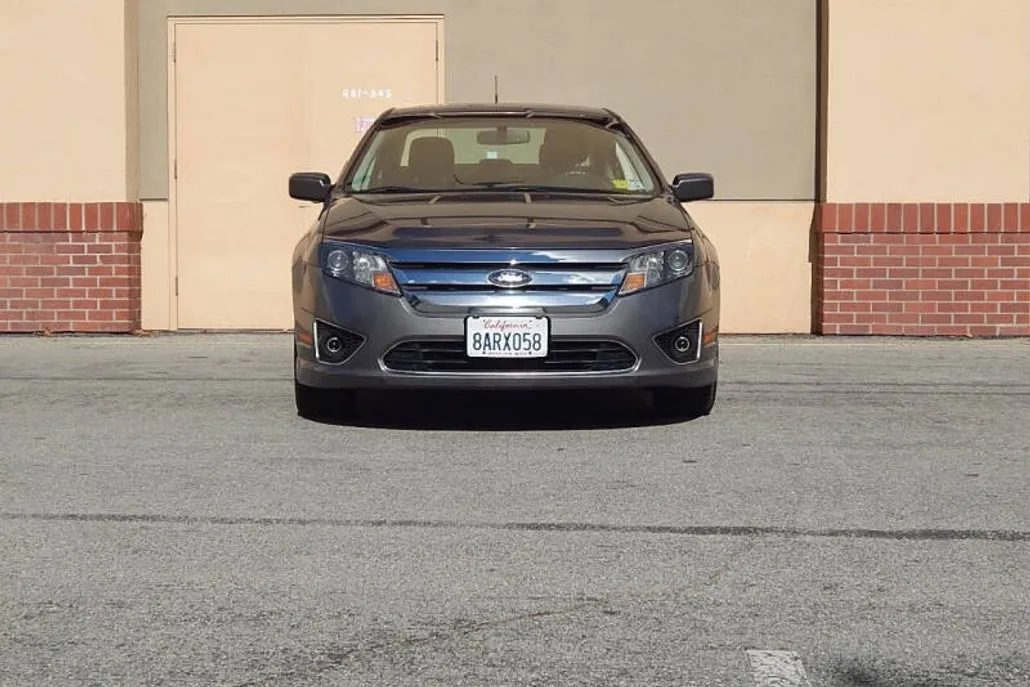 2012 Ford Fusion SEL photo 1