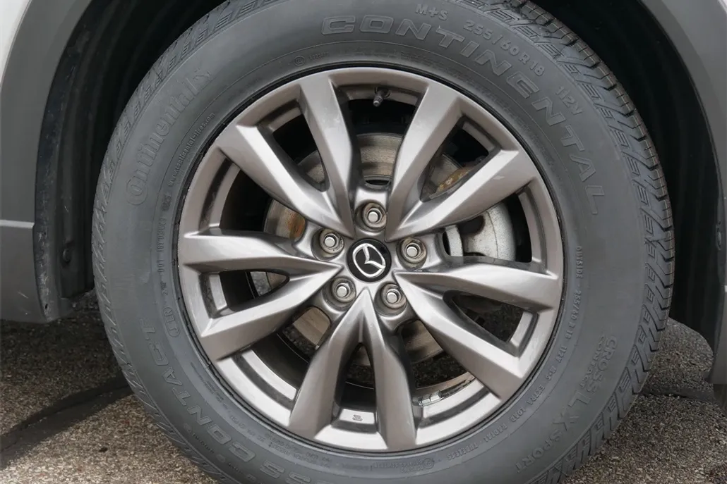2023 Mazda CX-9 Touring photo 1