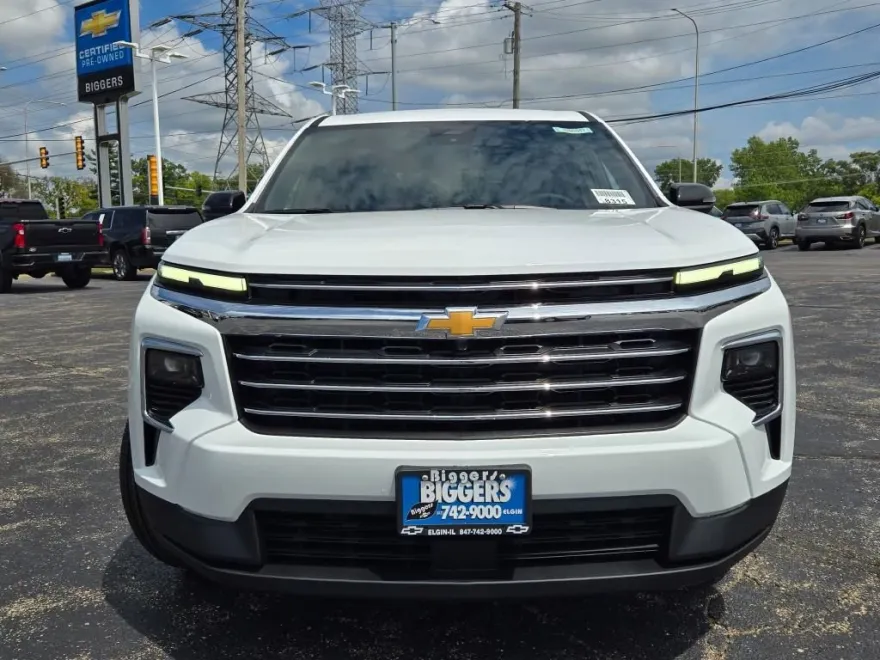 2026 Chevrolet Traverse photo 1