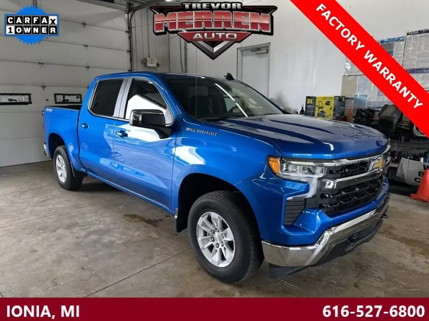 2022 Chevrolet Silverado 1500 LT photo 1