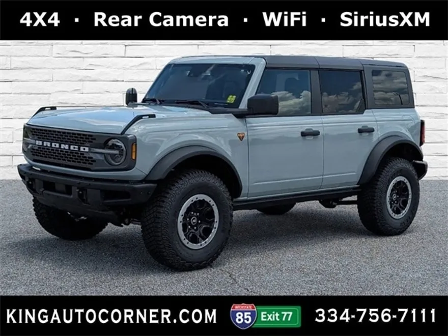 2024 Ford Bronco Badlands photo 1