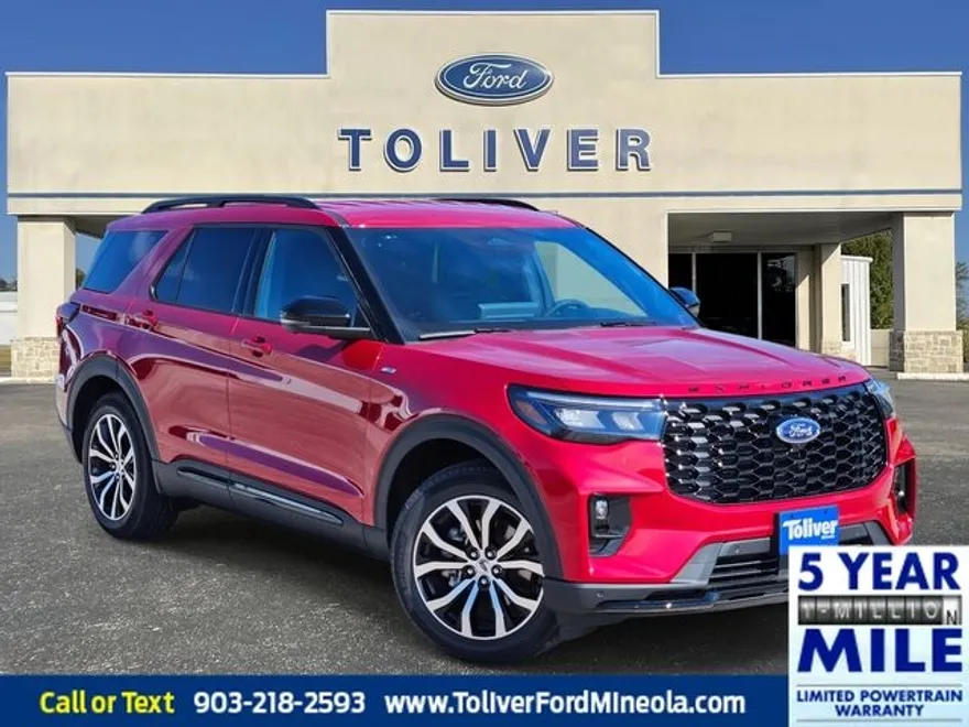 2025 Ford Explorer ST-Line photo 1