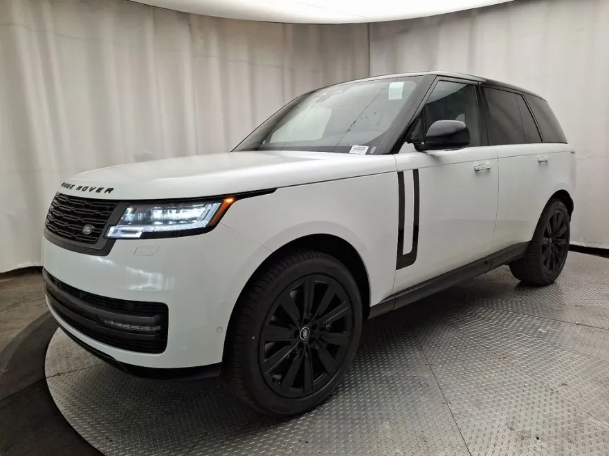 2025 Land Rover Range Rover SE photo 1