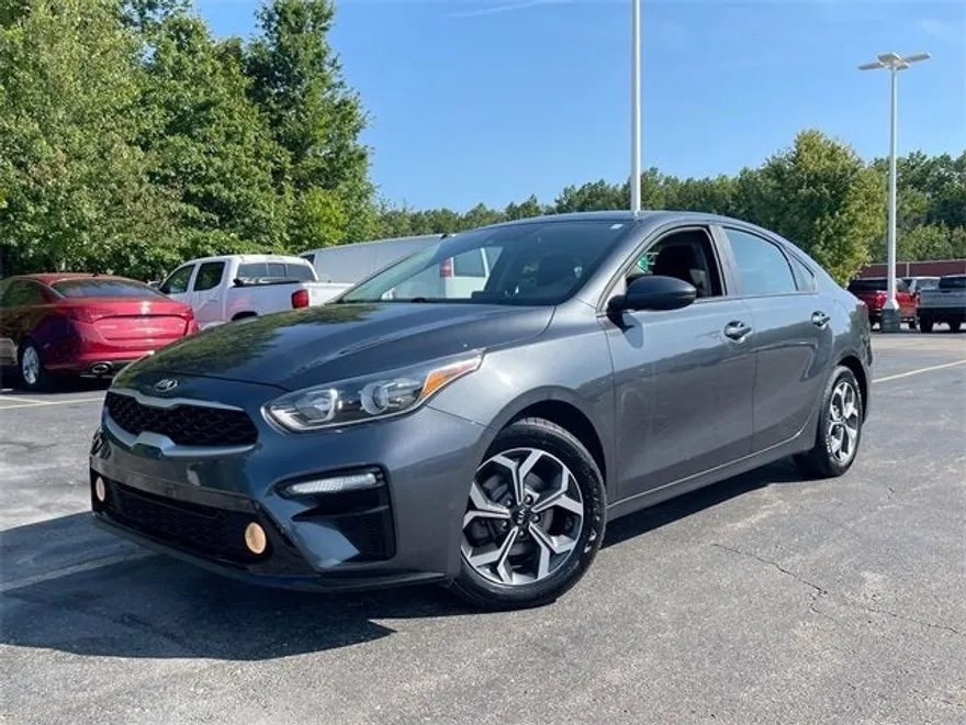 2019 Kia Forte LXS photo 1