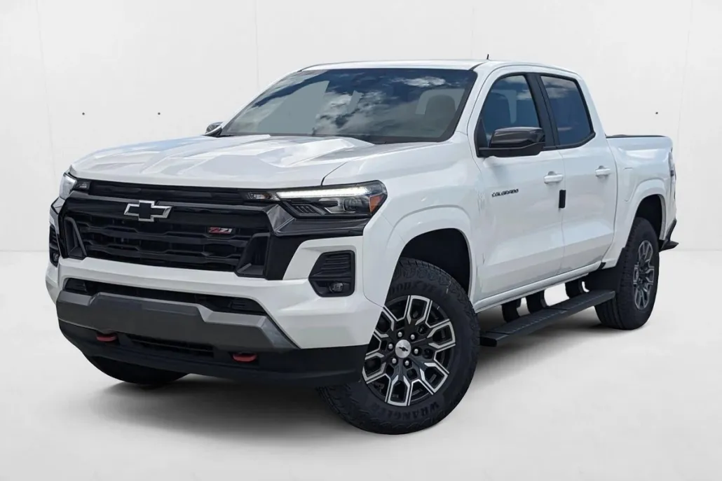 2026 Chevrolet Colorado Z71 photo 1