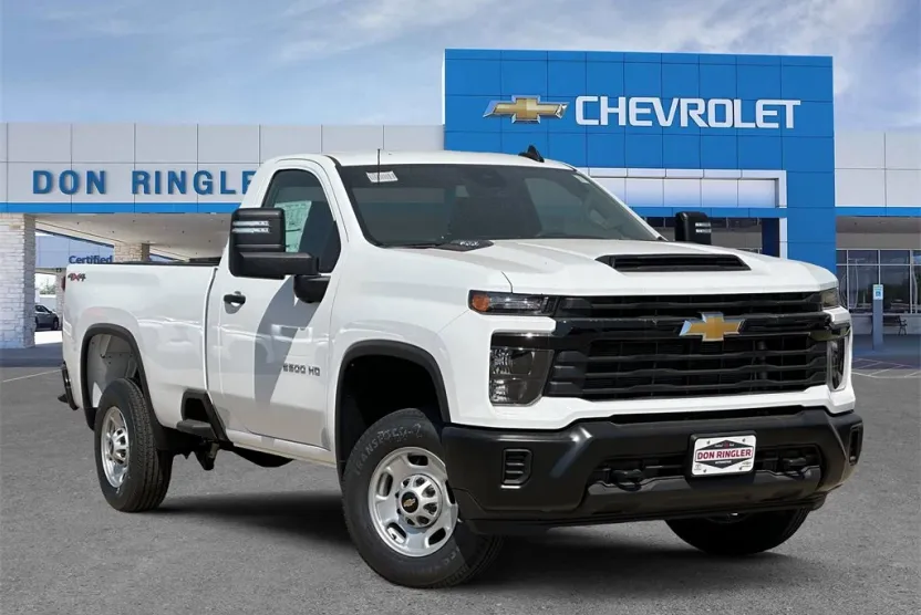 2024 Chevrolet Silverado 2500HD photo 1