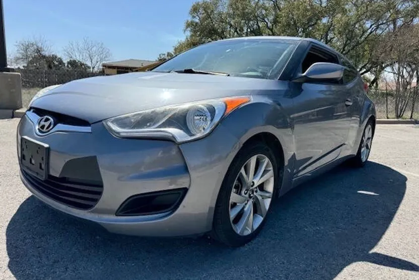 2016 Hyundai Veloster Turbo R-Spec Rally Edition photo 1