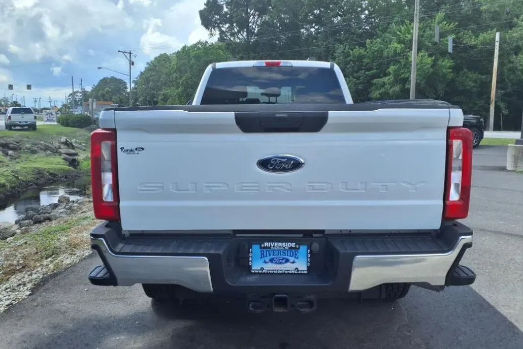 2024 Ford F-250 XLT photo 1