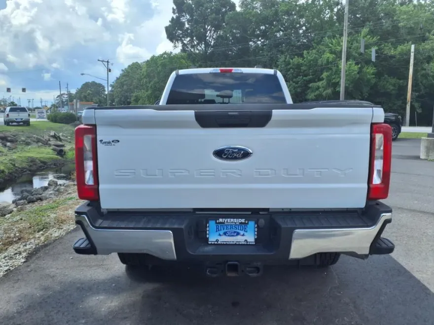 2024 Ford F-250 XLT photo 1