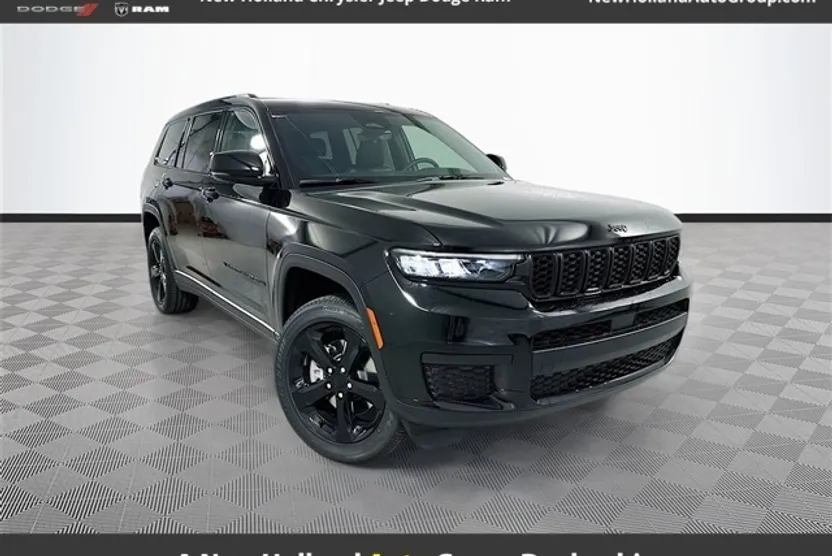 2025 Jeep Grand Cherokee Laredo photo 1