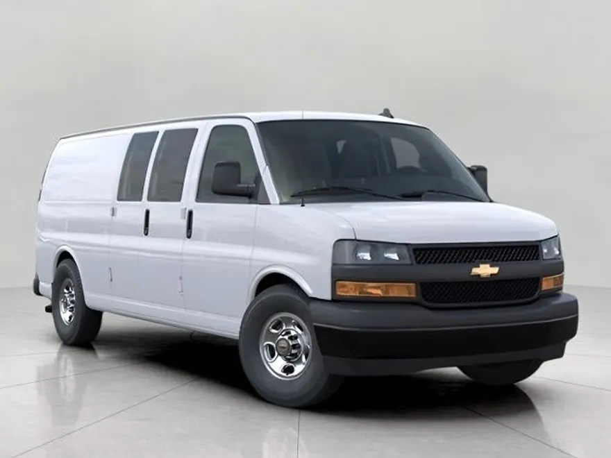 2025 Chevrolet Express Cargo 3500 photo 1