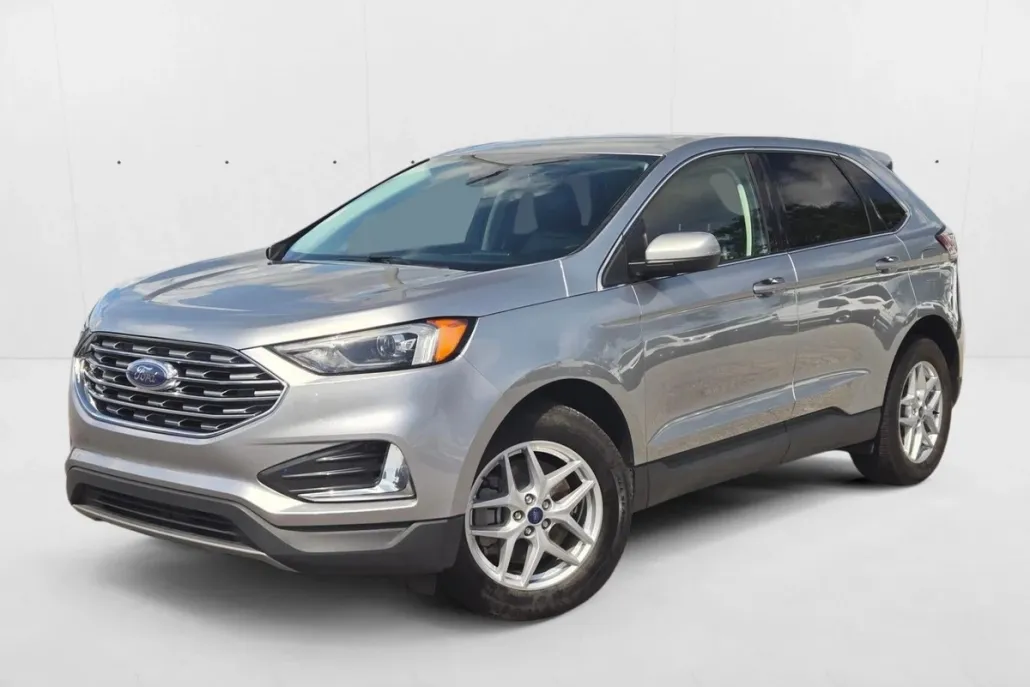 2022 Ford Edge SEL photo 1