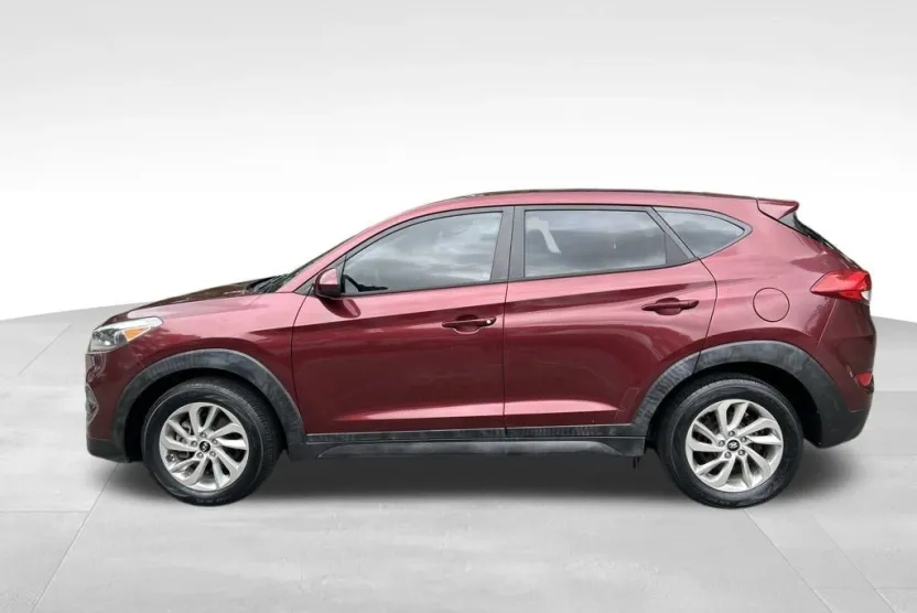 2016 Hyundai Tucson SE photo 1