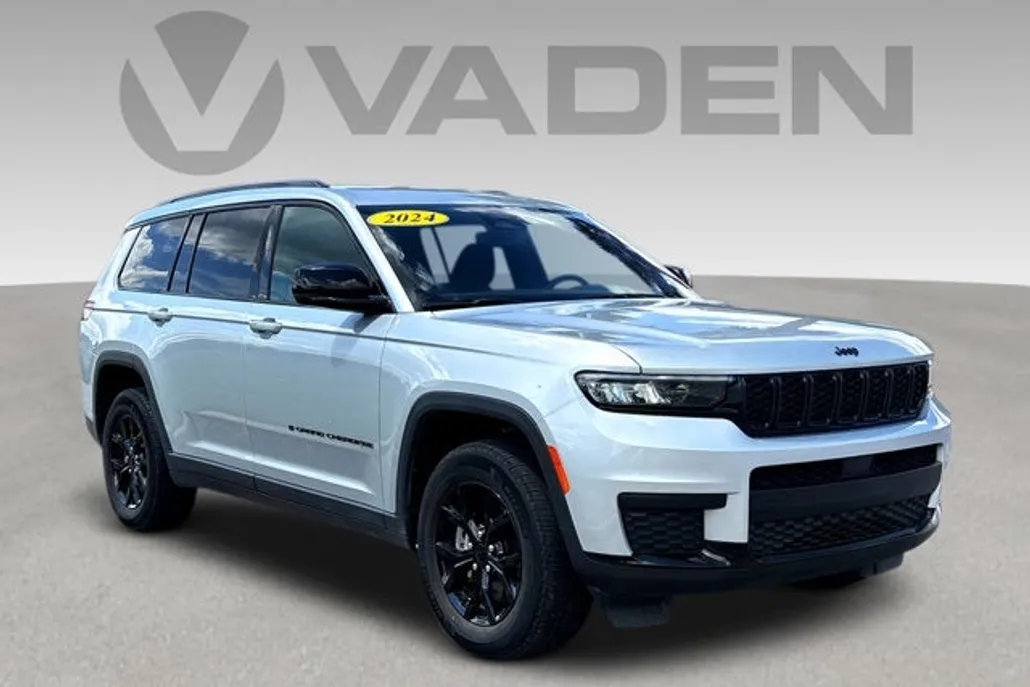 2024 Jeep Grand Cherokee Altitude photo 1