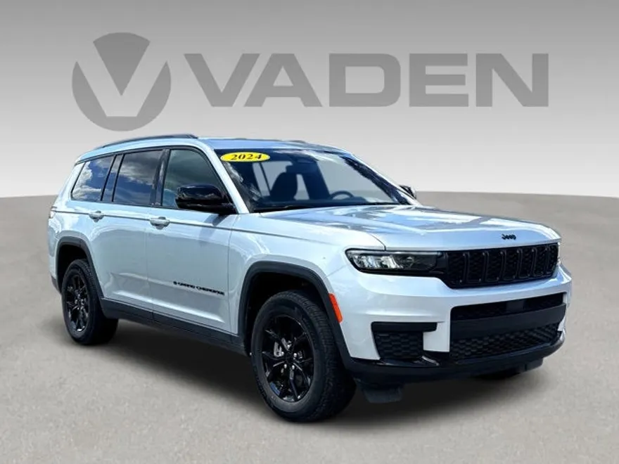 2024 Jeep Grand Cherokee Altitude photo 1