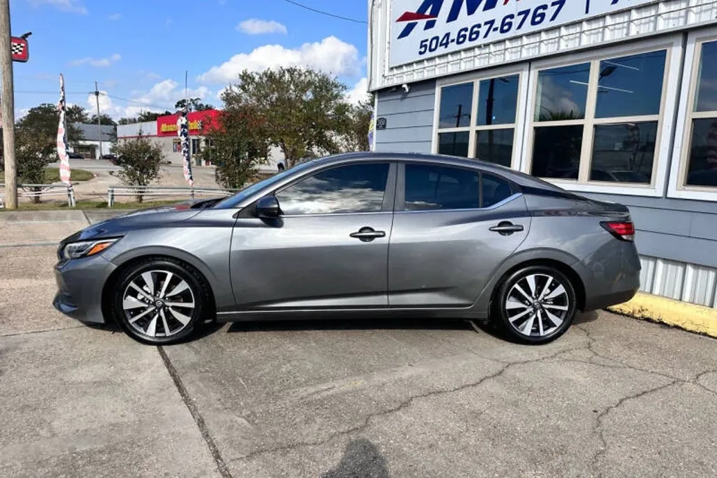 2020 Nissan Sentra SV photo 1