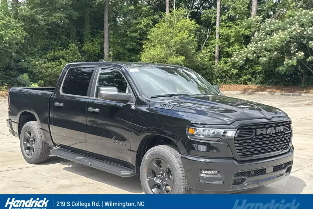 2025 Ram 1500 Tradesman photo 1