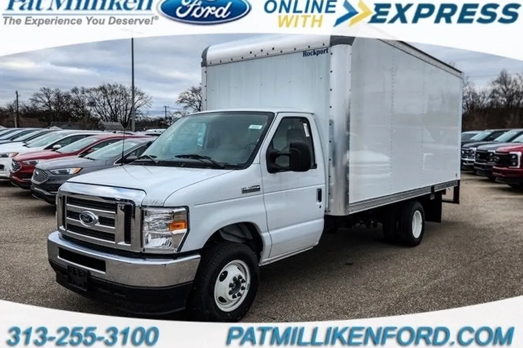 2024 Ford E-350 photo 1