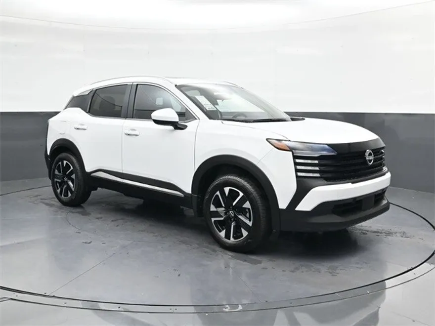 2025 Nissan Kicks SV photo 1