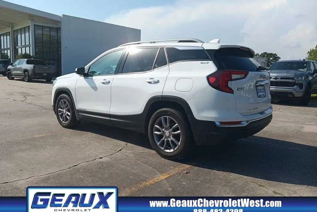 2024 Gmc Terrain SLT photo 1