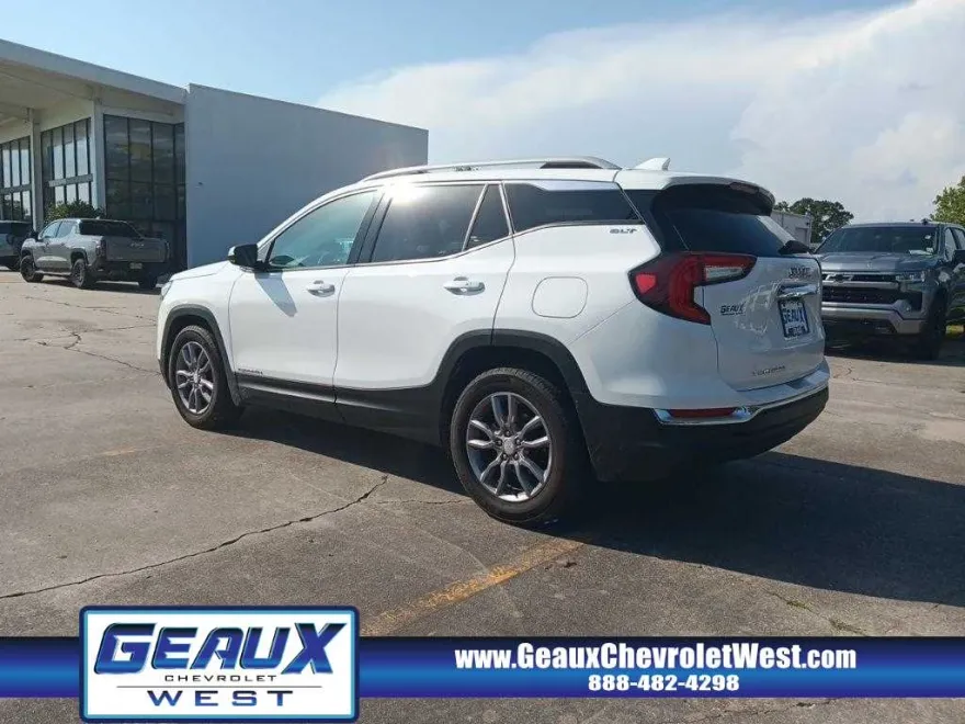 2024 Gmc Terrain SLT photo 1