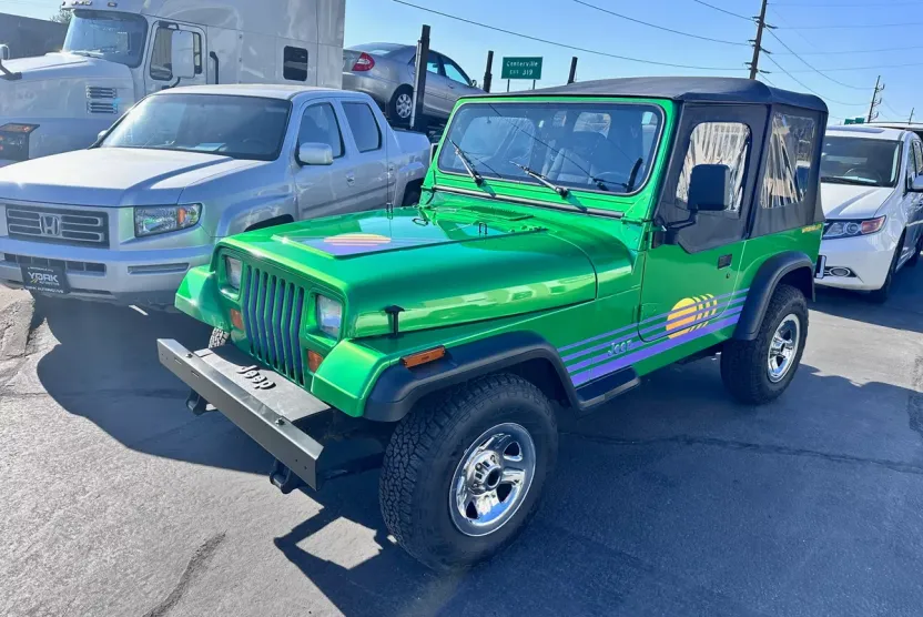 1993 Jeep Wrangler Base photo 1
