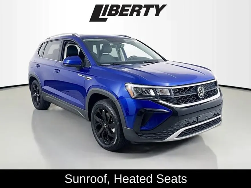 2022 Volkswagen Taos SE photo 1