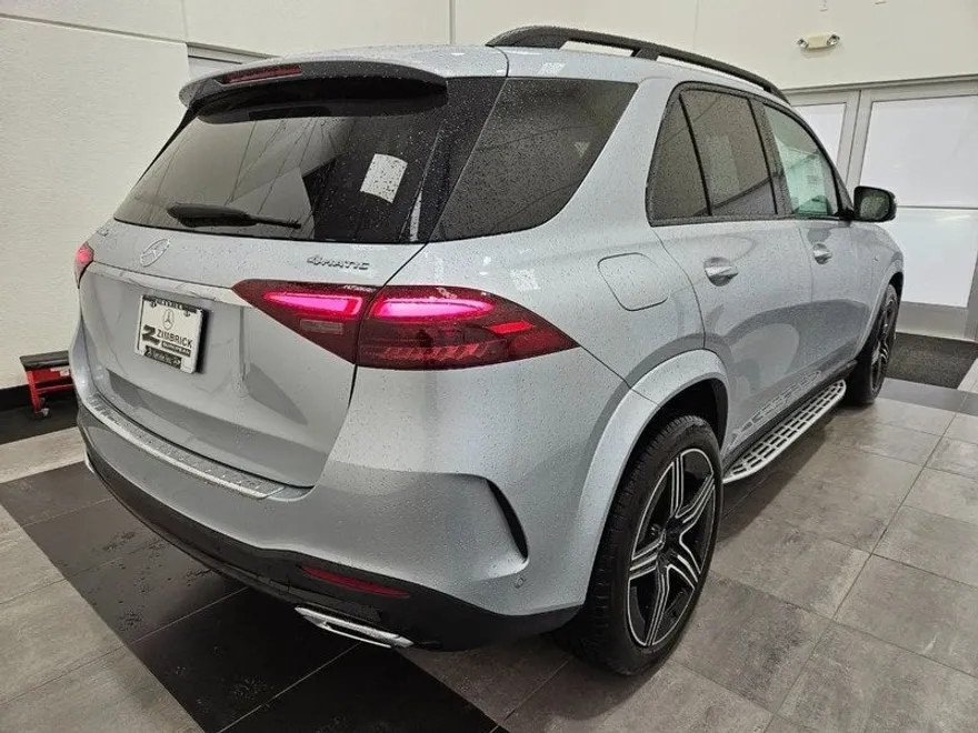 2025 Mercedes Benz GLE 450e 4MATIC photo 1