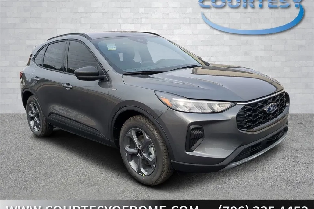 2025 Ford Escape ST-Line photo 1