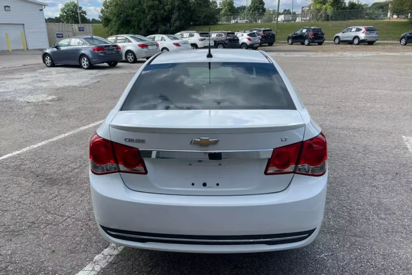2014 Chevrolet Cruze photo 1