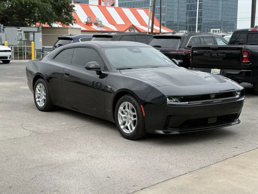 2025 Dodge Charger Daytona R/T AWD photo 1