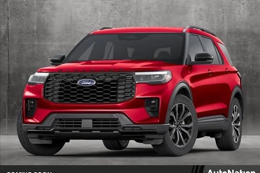 2025 Ford Explorer ST-Line photo 1