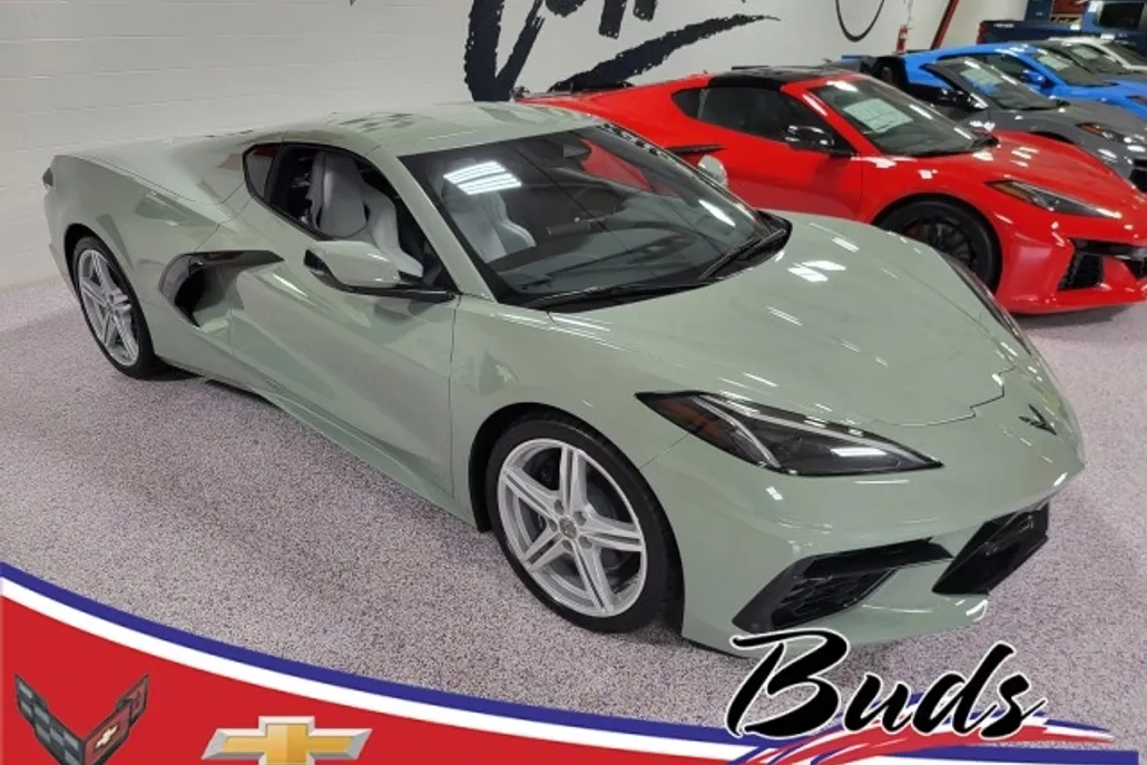 2024 Chevrolet Corvette Stingray 1LT photo 1