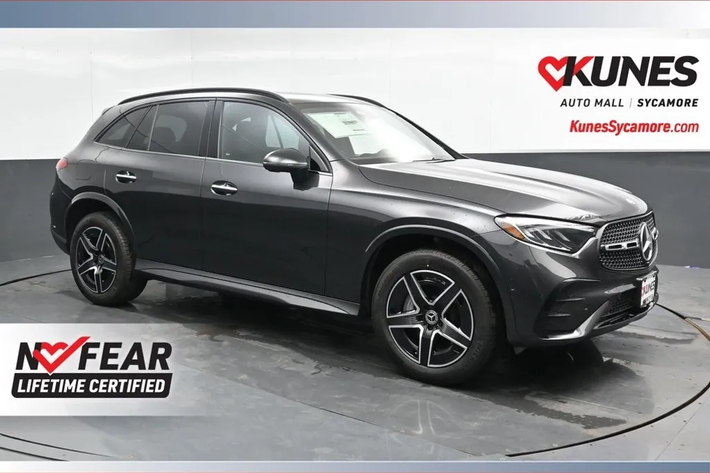 2025 Mercedes Benz GLC 300 4MATIC photo 1