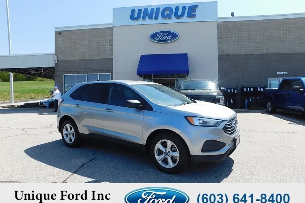 2021 Ford Edge SE photo 1