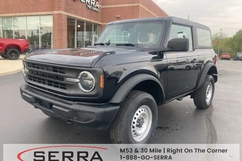 2022 Ford Bronco Base photo 1